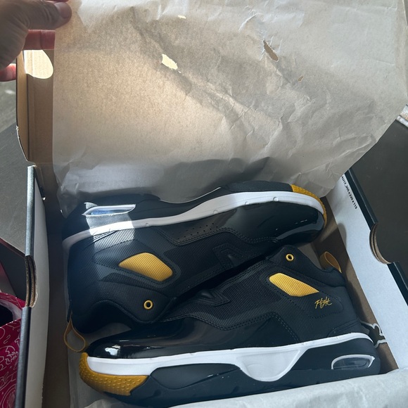 Jordan Stay Loyal 3 - Picture 11 of 13